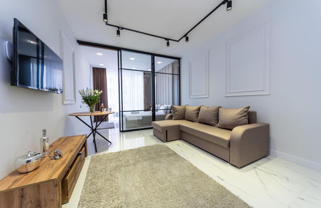 Fashionable Apartments. Smartplaza Metro Minskaya. Obolon Kiev Exterior foto