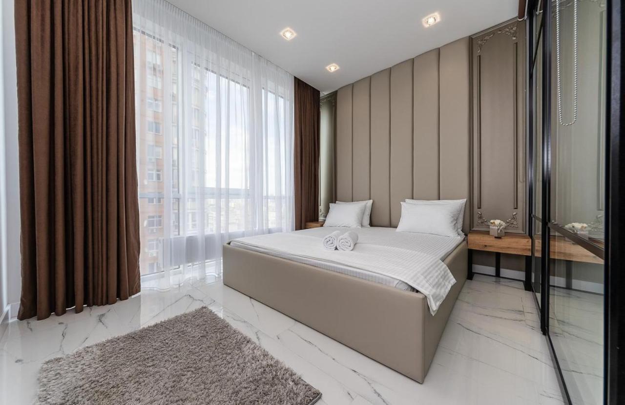 Fashionable Apartments. Smartplaza Metro Minskaya. Obolon Kiev Exterior foto